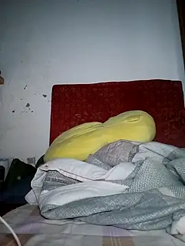 July-Asian online show from December 4, 2025, 11:15 pm