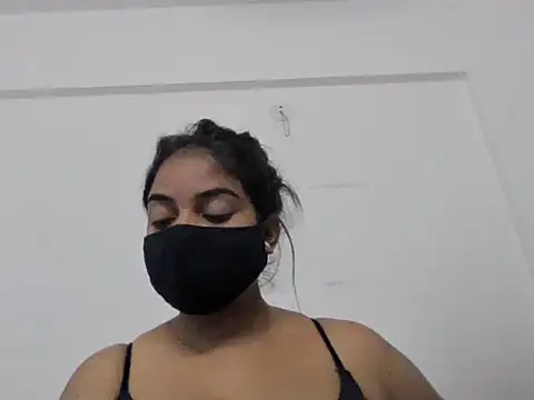 Little toy girl online show from October 5, 2025, 8:43 pm