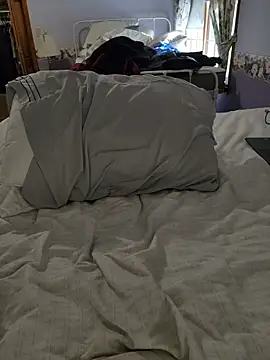 Chiligrande6969 online show from October 11, 2025, 3:57 pm