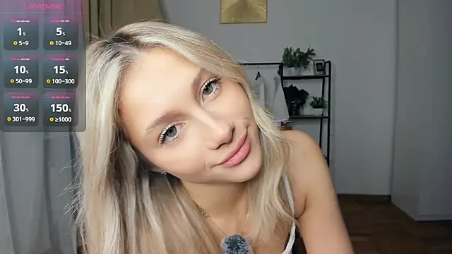 Snapshot of FaaBinaa chatting on November 27, 2025, 7:31 am FaaBinaa online show from November 27, 2025, 7:31 am