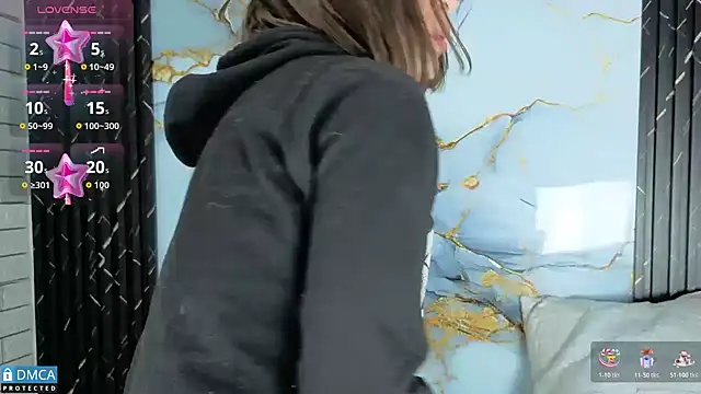 nena cupcake  online show from November 1, 2025, 11:15 am