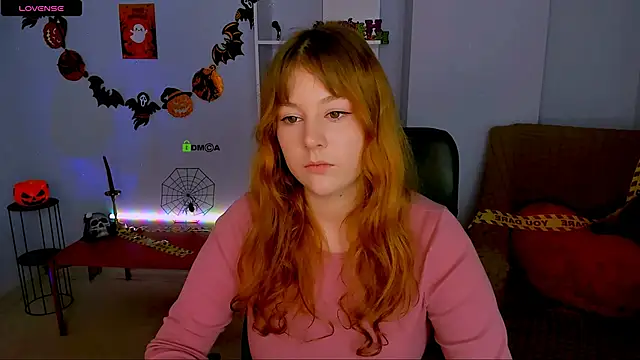 Snapshot of lola_sun12 chatting on October 28, 2025, 8:30 pm lola sun12 online show from October 28, 2025, 8:30 pm