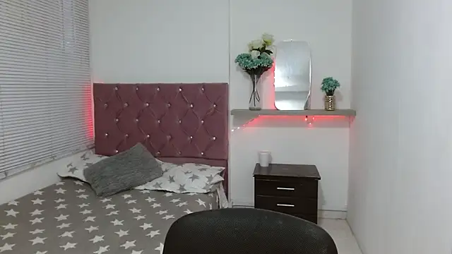 Snapshot of pixiefuckass chatting on September 22, 2025, 12:44 pm pixiefuckass online show from September 22, 2025, 12:44 pm