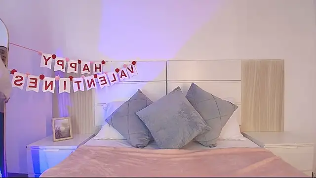 alehia cute online show from February 14, 2026, 10:21 pm