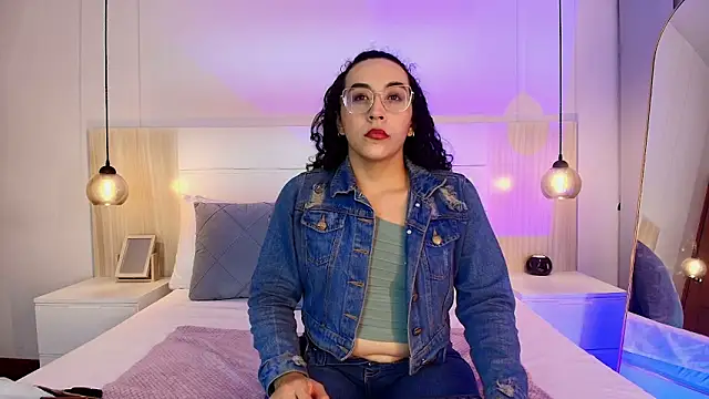 alehia cute online show from October 8, 2025, 12:34 am