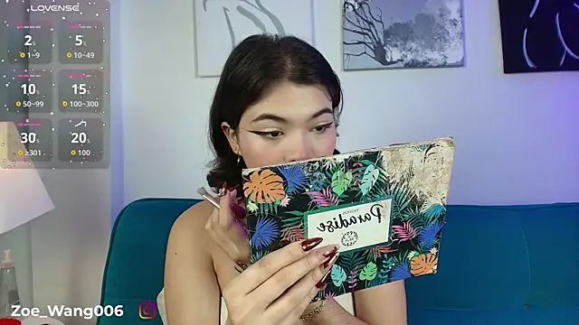 Snapshot of Zoe_wang chatting on December 4, 2025, 1:43 pm Zoe wang online show from December 4, 2025, 1:43 pm