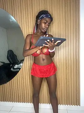 Snapshot of MorenaLush_Eup chatting on November 10, 2025, 3:22 am MorenaLush Eup online show from November 10, 2025, 3:22 am