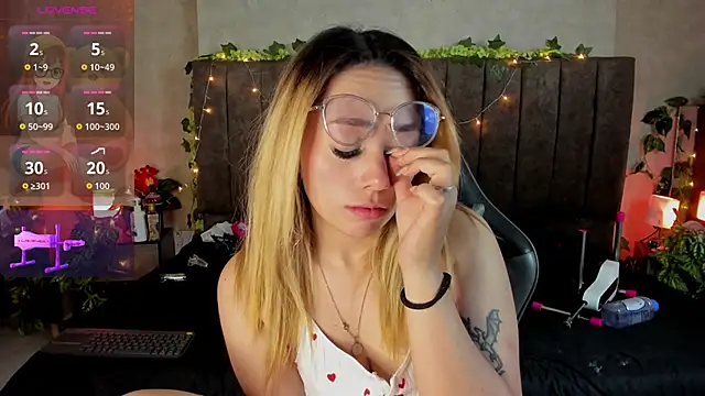 LanaMills  online show from March 27, 2026, 8:37 am