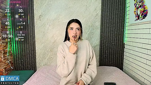 stepha   online show from November 24, 2025, 11:21 am