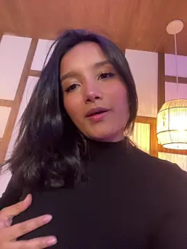 HannahMontgomery online show from October 30, 2025, 4:59 pm