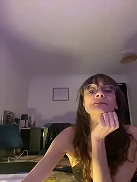 Chris06d22xh online show from March 26, 2026, 9:02 pm