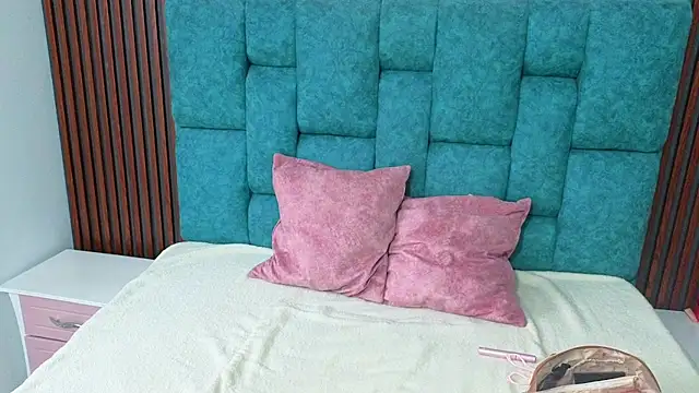 EmilyGala online show from October 24, 2025, 9:03 pm