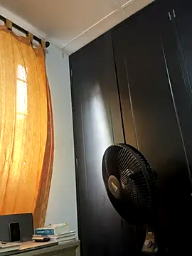 Snapshot of lu_styles_ chatting on October 19, 2025, 10:01 pm lu styles  online show from October 19, 2025, 10:01 pm