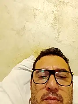 Snapshot of salvoagata1234 chatting on March 3, 2026, 8:27 pm salvoagata1234 online show from March 3, 2026, 8:27 pm