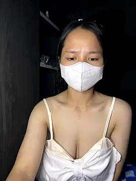 Snapshot of Hana-44 chatting on November 5, 2025, 8:23 pm Hana-44 online show from November 5, 2025, 8:23 pm