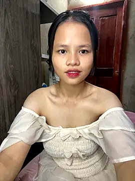 Snapshot of Hana-44 chatting on October 8, 2025, 7:32 am Hana-44 online show from October 8, 2025, 7:32 am