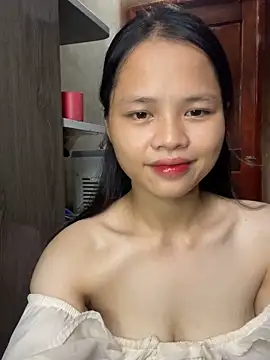 Snapshot of Hana-44 chatting on October 3, 2025, 7:54 am Hana-44 online show from October 3, 2025, 7:54 am