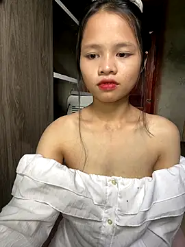 Snapshot of Hana-44 chatting on November 12, 2025, 7:45 am Hana-44 online show from November 12, 2025, 7:45 am