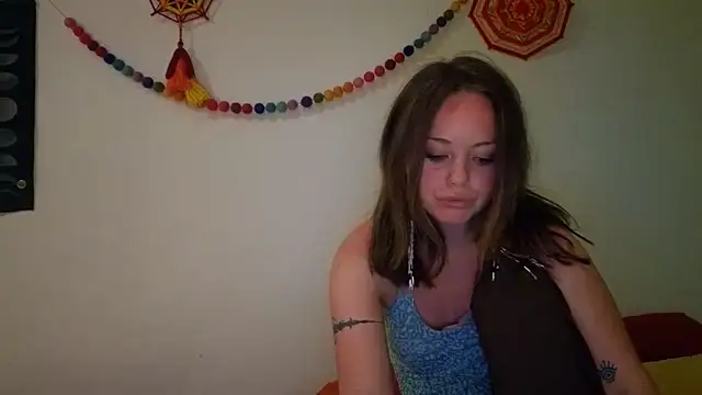 Snapshot of TheQueenCobra chatting on March 26, 2026, 12:42 am TheQueenCobra online show from March 26, 2026, 12:42 am
