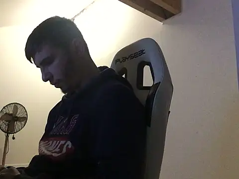 Snapshot of coupleamateurfun23 chatting on December 5, 2025, 5:11 pm coupleamateurfun23 online show from December 5, 2025, 5:11 pm