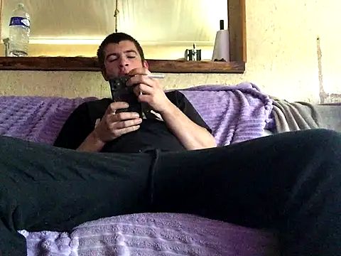 Snapshot of coupleamateurfun23 chatting on November 6, 2025, 9:46 am coupleamateurfun23 online show from November 6, 2025, 9:46 am