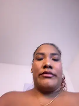 Snapshot of anailynn chatting on October 20, 2025, 10:54 pm anailynn online show from October 20, 2025, 10:54 pm