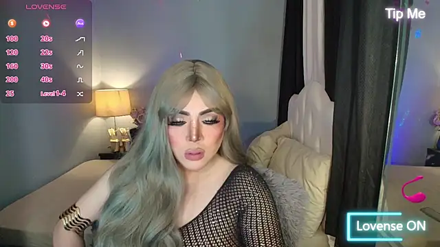 Snapshot of Unforgettable_Maria chatting on November 14, 2025, 9:13 am Unforgettable Maria online show from November 14, 2025, 9:13 am