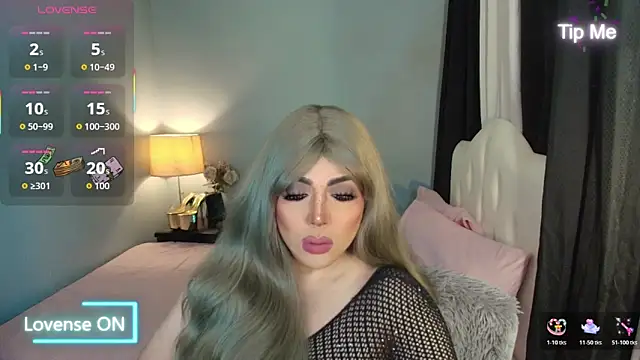 Snapshot of Unforgettable_Maria chatting on December 14, 2025, 3:57 am Unforgettable Maria online show from December 14, 2025, 3:57 am