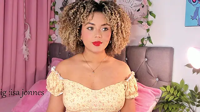 Snapshot of isajonnes18 chatting on February 8, 2026, 9:56 pm isajonnes18 online show from February 8, 2026, 9:56 pm