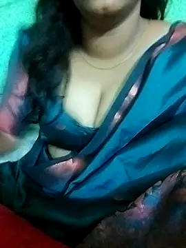 Snapshot of Dimplegirl chatting on November 6, 2025, 10:47 pm Dimplegirl online show from November 6, 2025, 10:47 pm