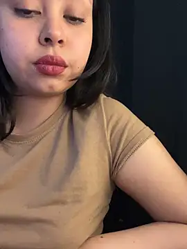 Snapshot of lau_laulu chatting on September 11, 2025, 11:49 pm lau laulu online show from September 11, 2025, 11:49 pm