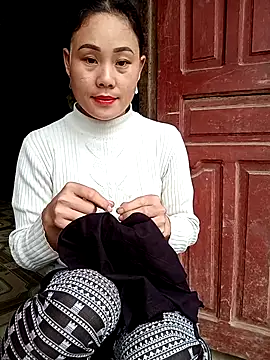 Ruaiuoi online show from February 17, 2026, 12:52 am