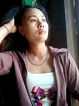 Snapshot of Ruaiuoi chatting on May 17, 2026, 3:28 am Ruaiuoi online show from May 17, 2026, 3:28 am