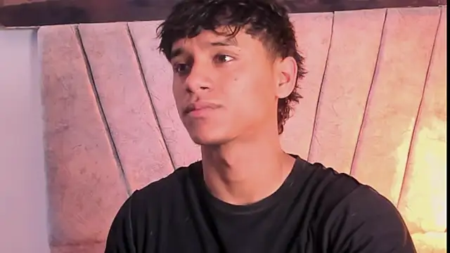 Snapshot of ZYZZ1312 chatting on January 10, 2026, 5:30 pm ZYZZ1312 online show from January 10, 2026, 5:30 pm