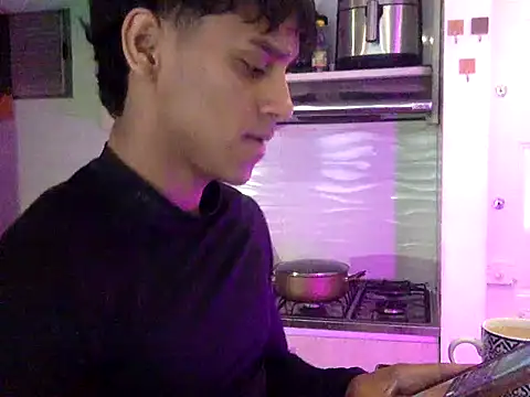 Snapshot of ZYZZ1312 chatting on January 7, 2026, 7:41 pm ZYZZ1312 online show from January 7, 2026, 7:41 pm