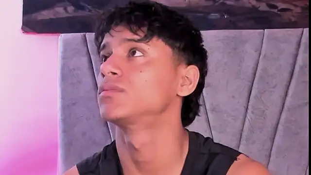 Snapshot of ZYZZ1312 chatting on January 8, 2026, 6:14 pm ZYZZ1312 online show from January 8, 2026, 6:14 pm