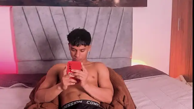 ZYZZ1312 online show from November 29, 2025, 9:48 pm