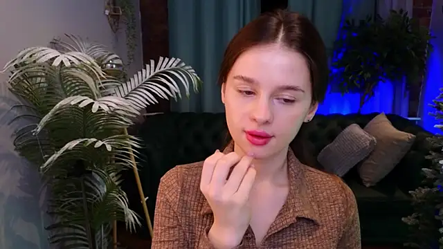 Snapshot of Olivia_Farrell chatting on November 29, 2025, 12:38 pm Olivia Farrell online show from November 29, 2025, 12:38 pm