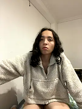 aliceclair  online show from October 12, 2025, 6:04 am