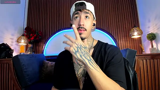 Donovan Desmond online show from November 15, 2025, 9:08 pm