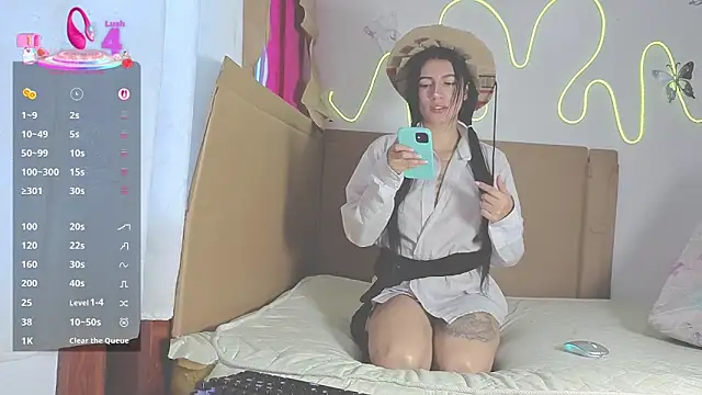 eve linn99 online show from September 12, 2025, 9:47 pm