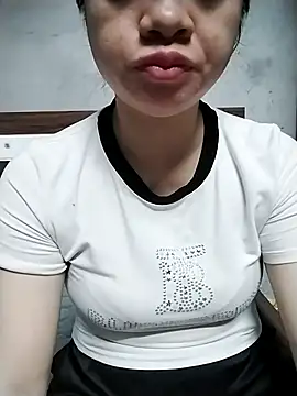 Mie rose online show from February 22, 2026, 1:41 am