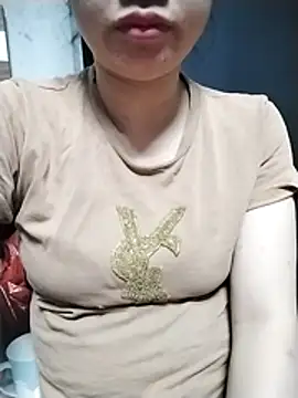 Mie rose online show from April 7, 2026, 1:57 pm