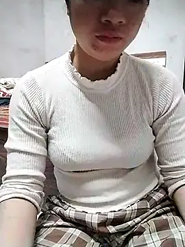 Snapshot of Mie_rose chatting on October 31, 2025, 1:35 am Mie rose online show from October 31, 2025, 1:35 am