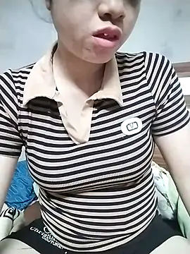 Mie rose online show from April 1, 2026, 1:41 pm