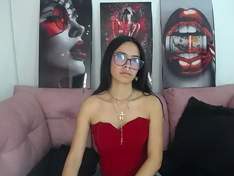 Miahotcs1 online show from May 15, 2026, 5:11 pm