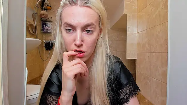 mishapallmer online show from February 3, 2026, 11:37 am