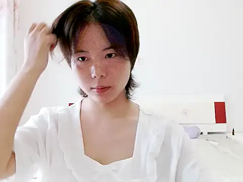 Snapshot of huihui520-- chatting on September 18, 2025, 12:02 am huihui520-- online show from September 18, 2025, 12:02 am