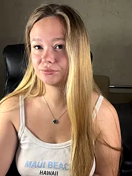 CaramelleSugar  online show from September 29, 2025, 4:34 pm