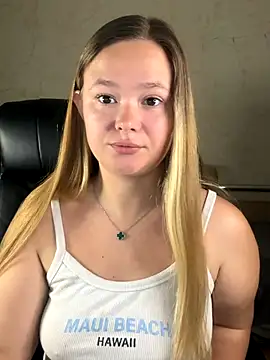 CaramelleSugar  online show from September 27, 2025, 4:13 pm